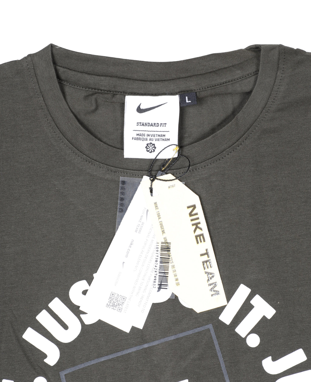 NIKE Just Do It Graphic Tee