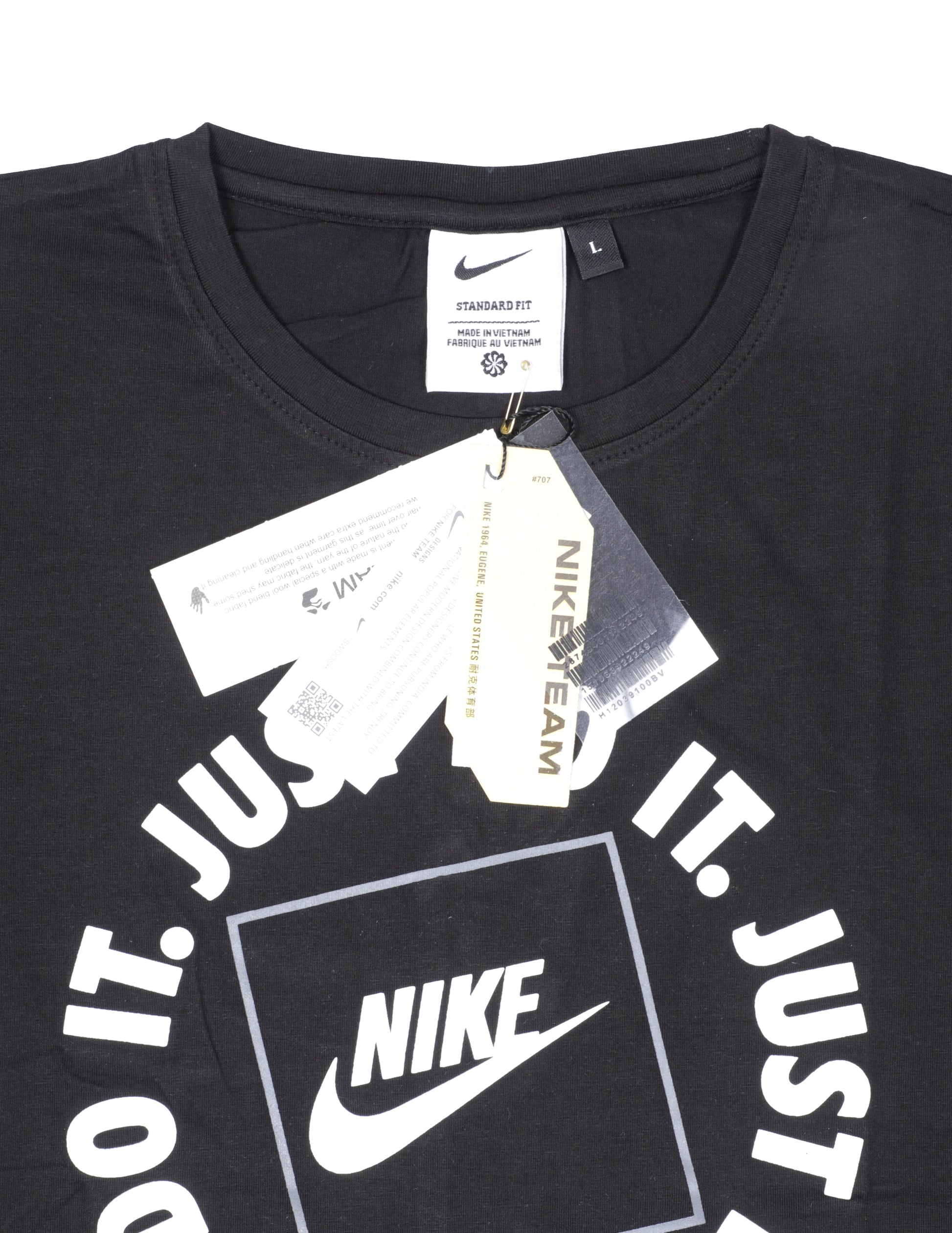 NIKE Just Do It Graphic T-Shirt