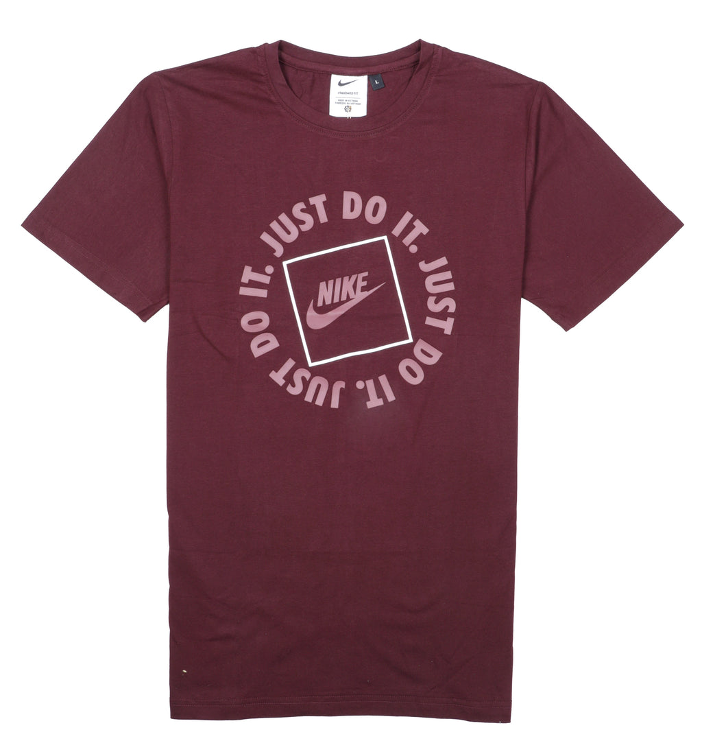 NIKE Just Do It Graphic Tee in Burgundy