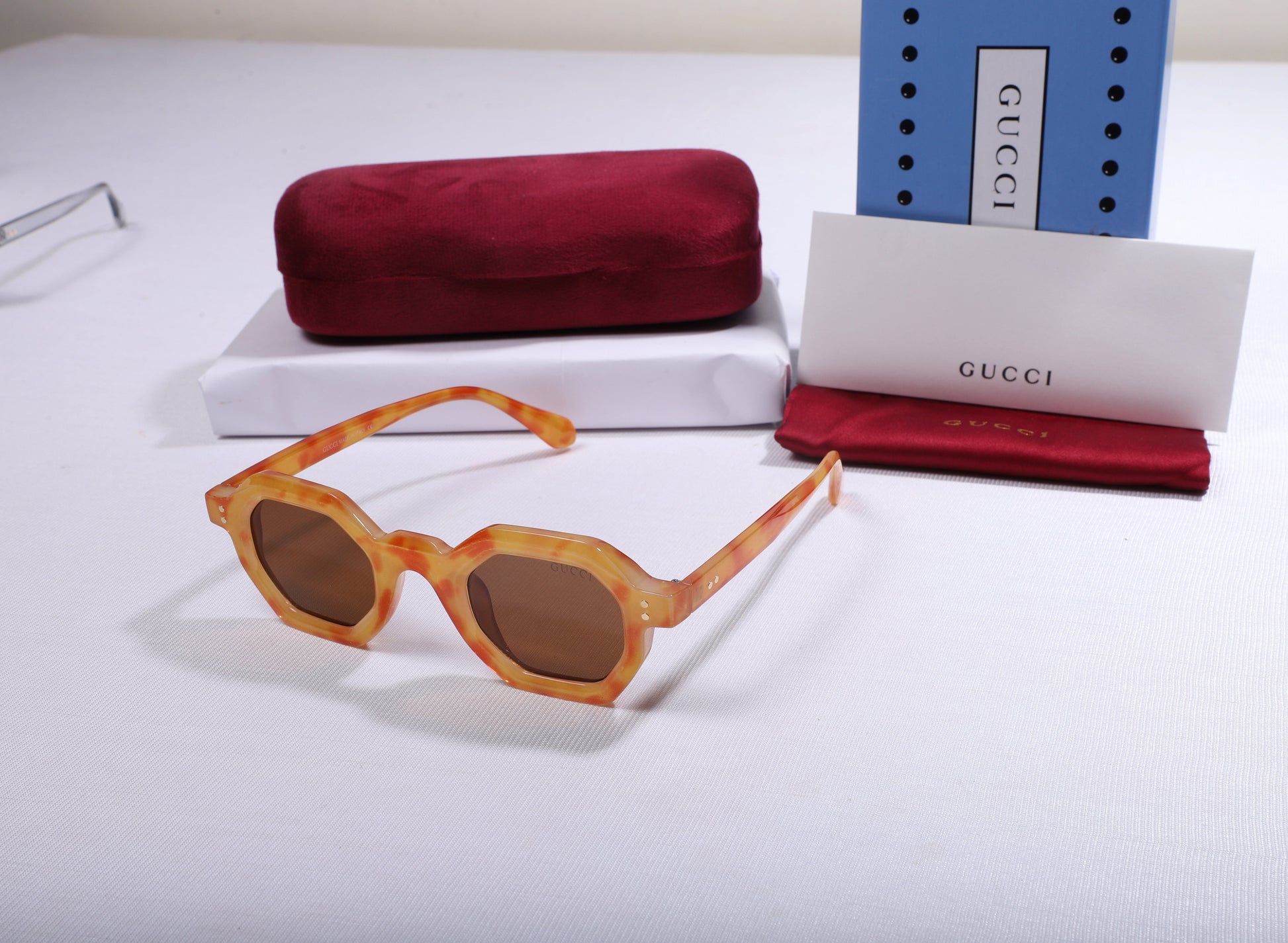 GUCCI Amber Sunset Geometric Frame Sunglasses with Protective Case