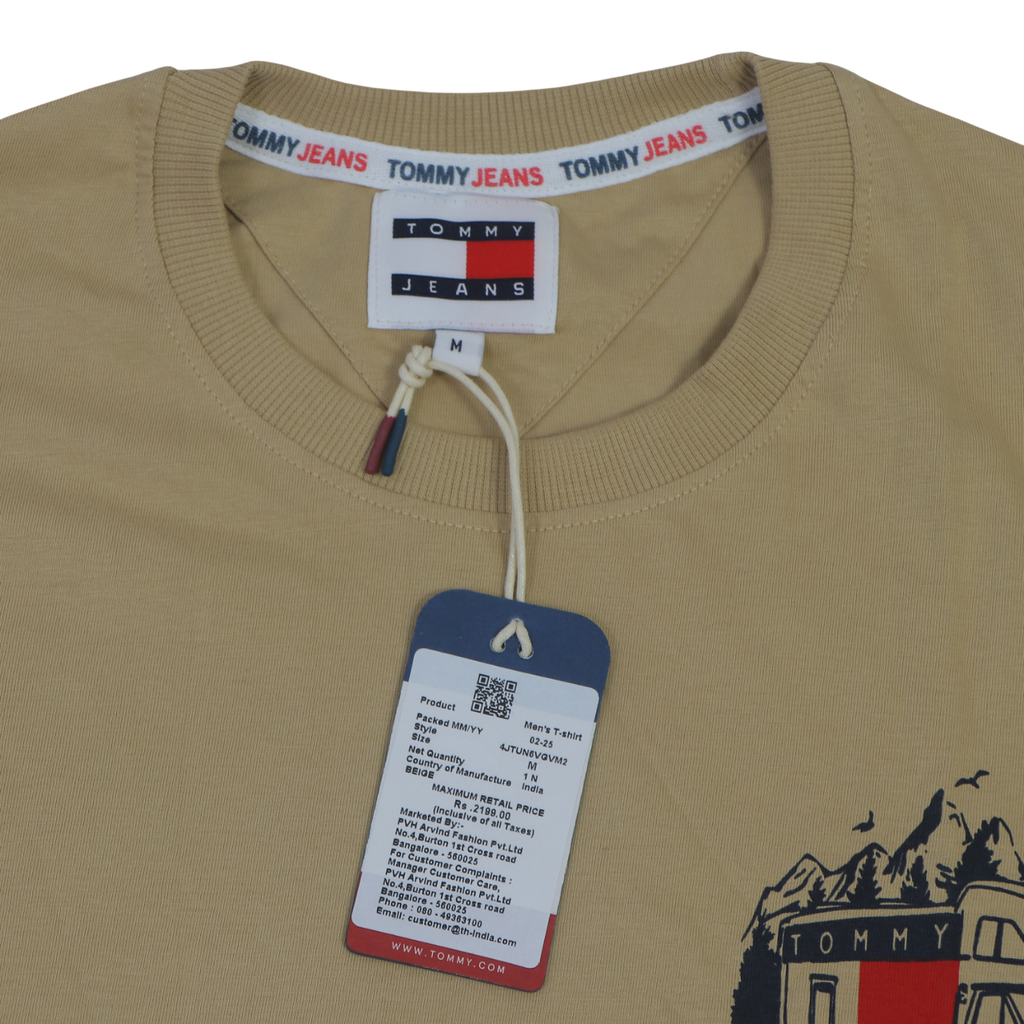 TOMMY JEANS Prismatic Amber Short Sleeve Graphic Tee