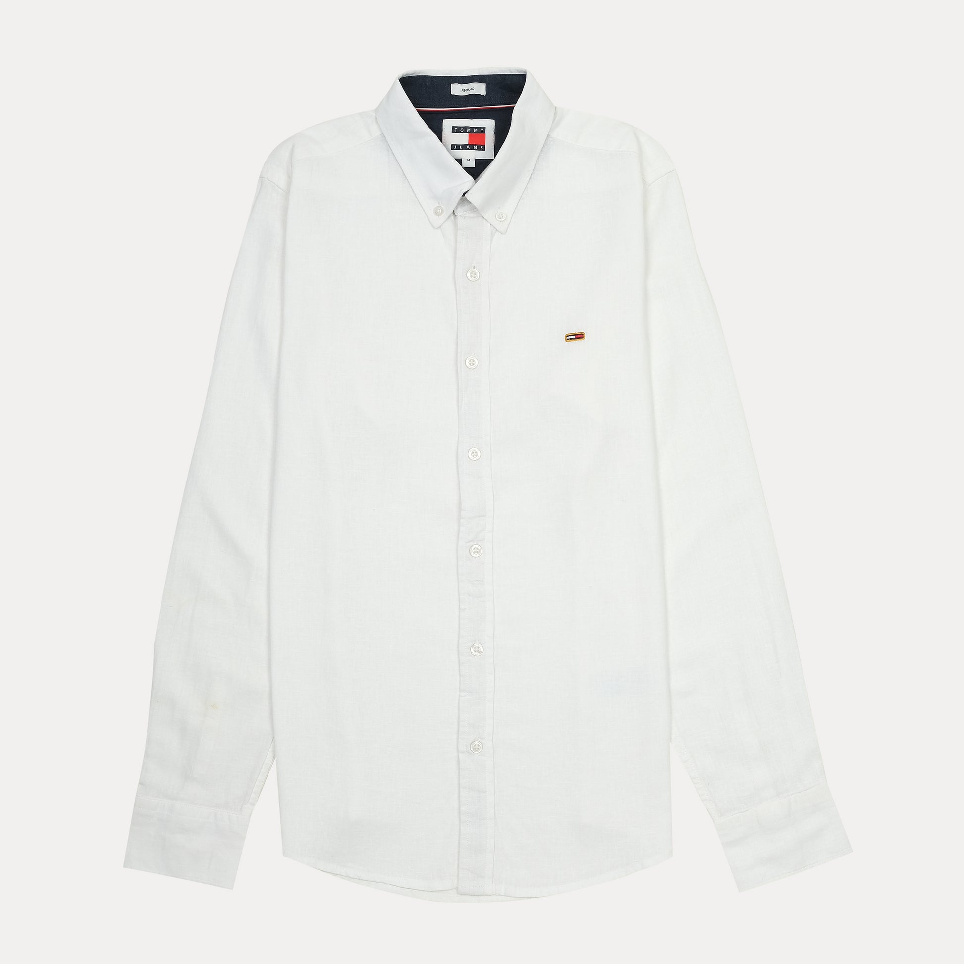 Tommy Jeans Effortlessly Elegant Linen Shirt in Crisp Cloud White