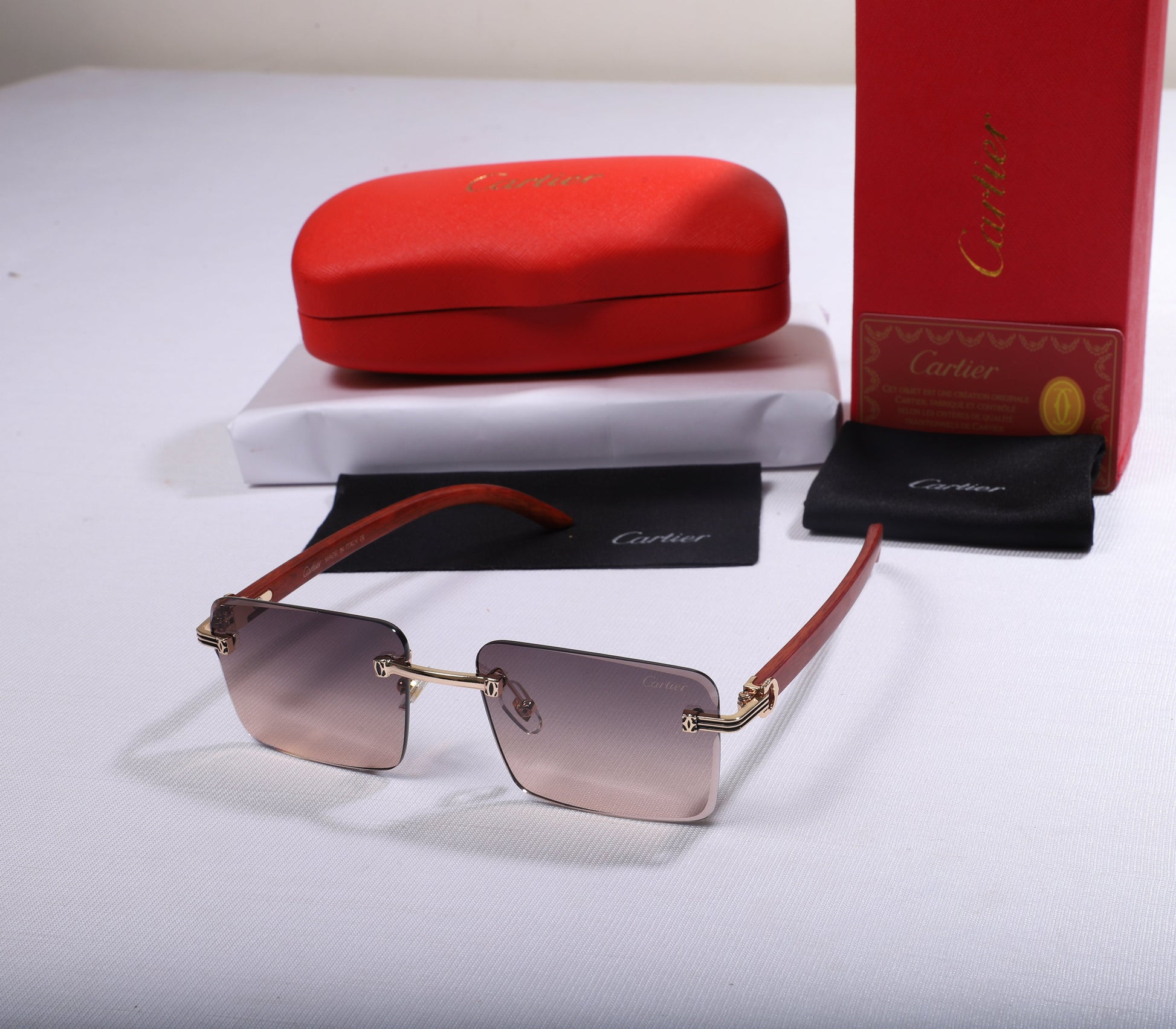 Cartier Luxe Gradient Sunglasses with Red Case