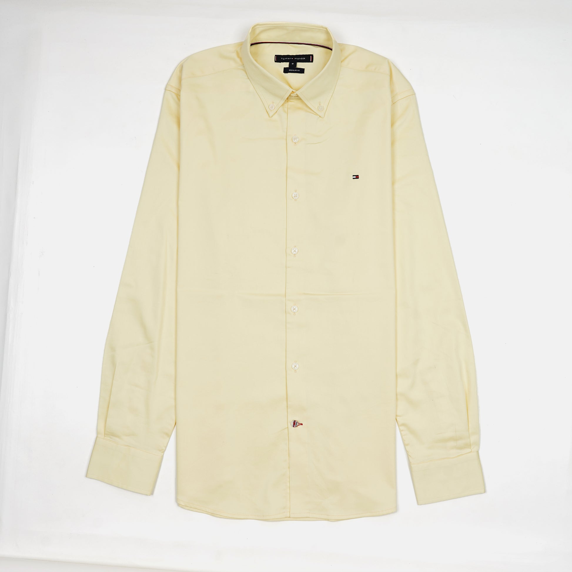 Tommy Hilfiger Classic Elegance Button-Up Shirt in Soft Buttercream