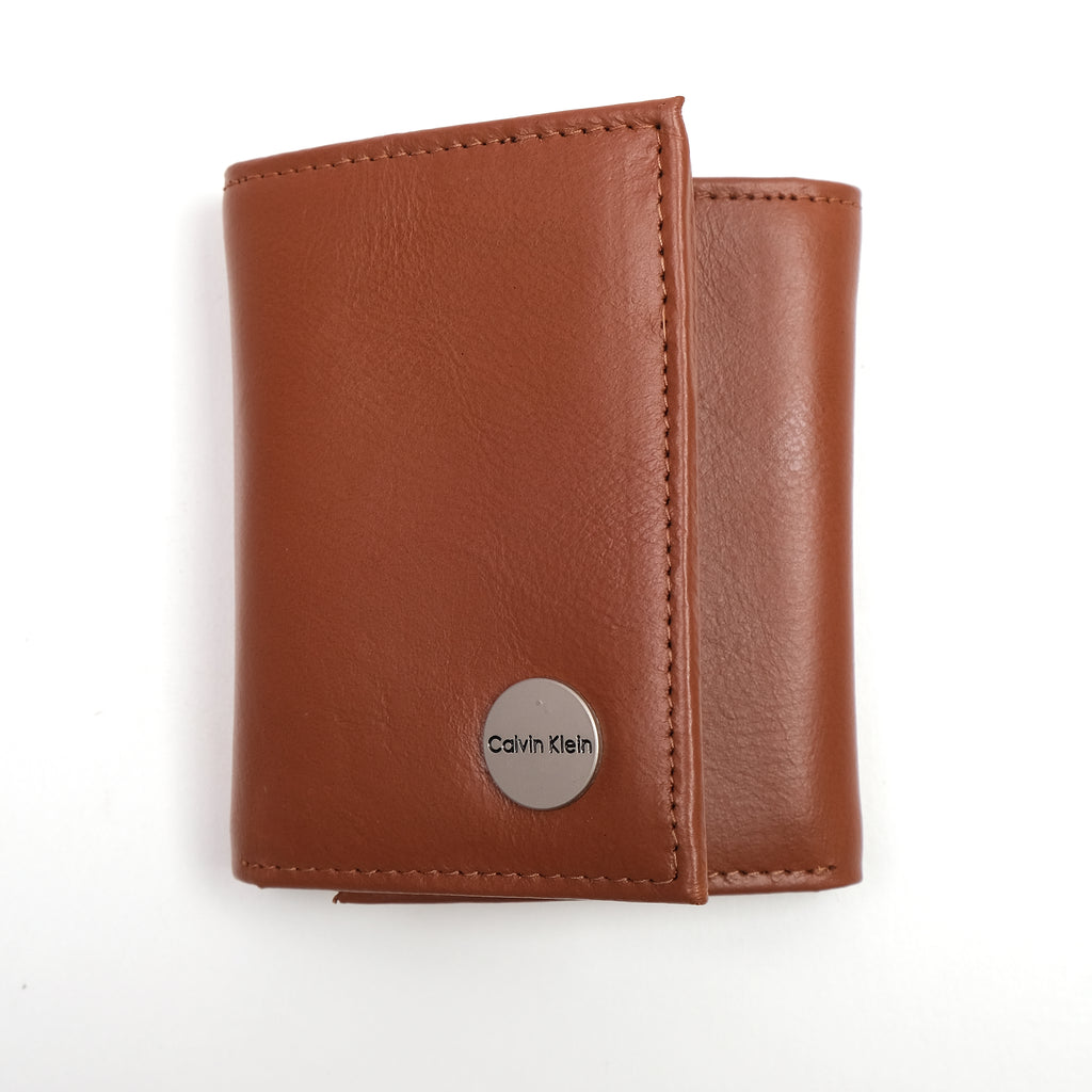 Calvin Klein Luxurious Chestnut Leather Wallet