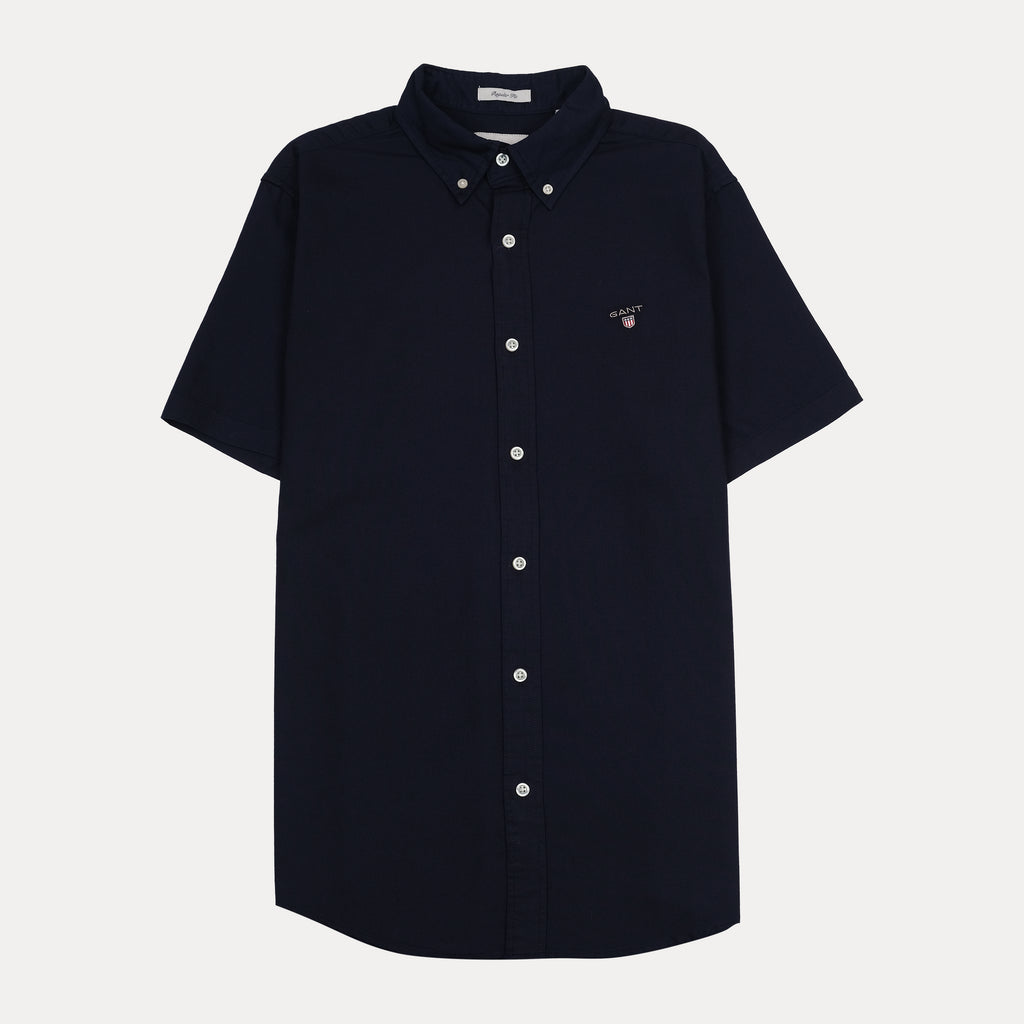 GANT Effortlessly Elegant Short-Sleeve Shirt in Midnight Blue