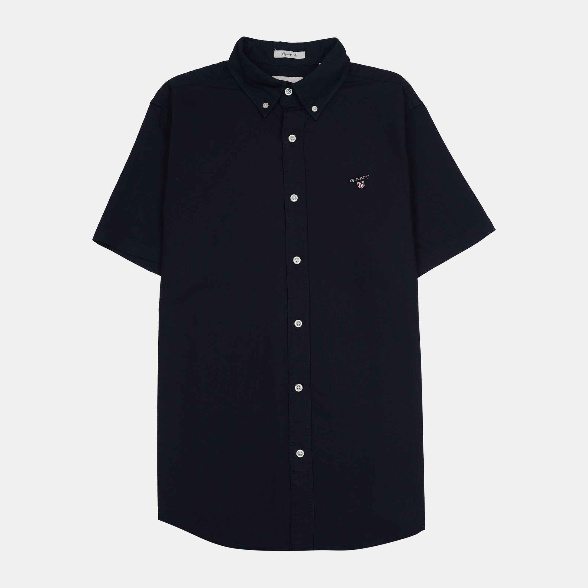 GANT Effortlessly Elegant Short-Sleeve Shirt in Midnight Blue
