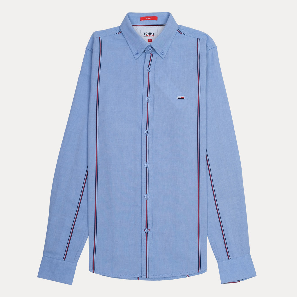 TOMMY JEANS Effortlessly Chic Slim Fit Shirt in Sky Blue with Striking Red Accents
