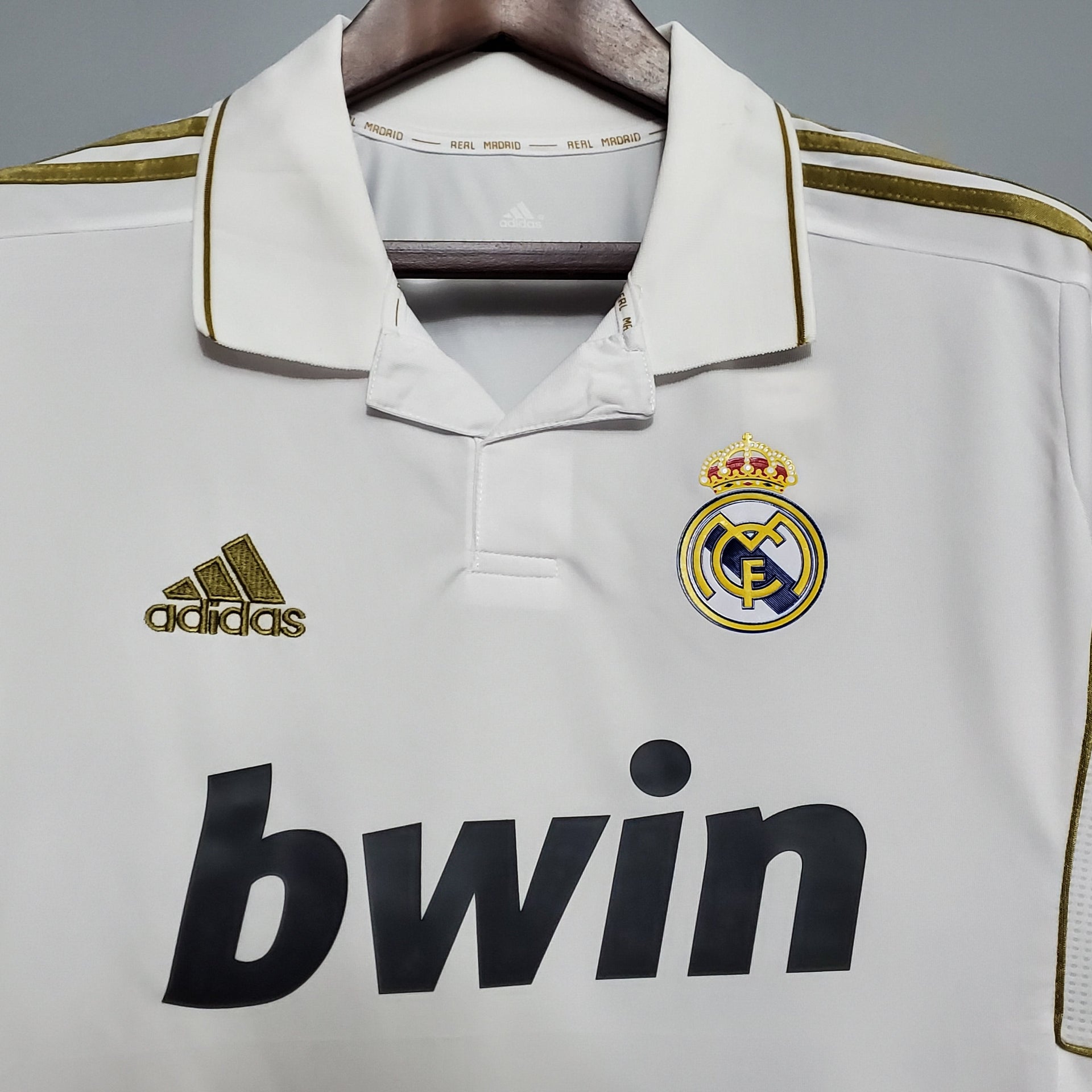 Real Madrid 11/12 Home Jersey With Shorts