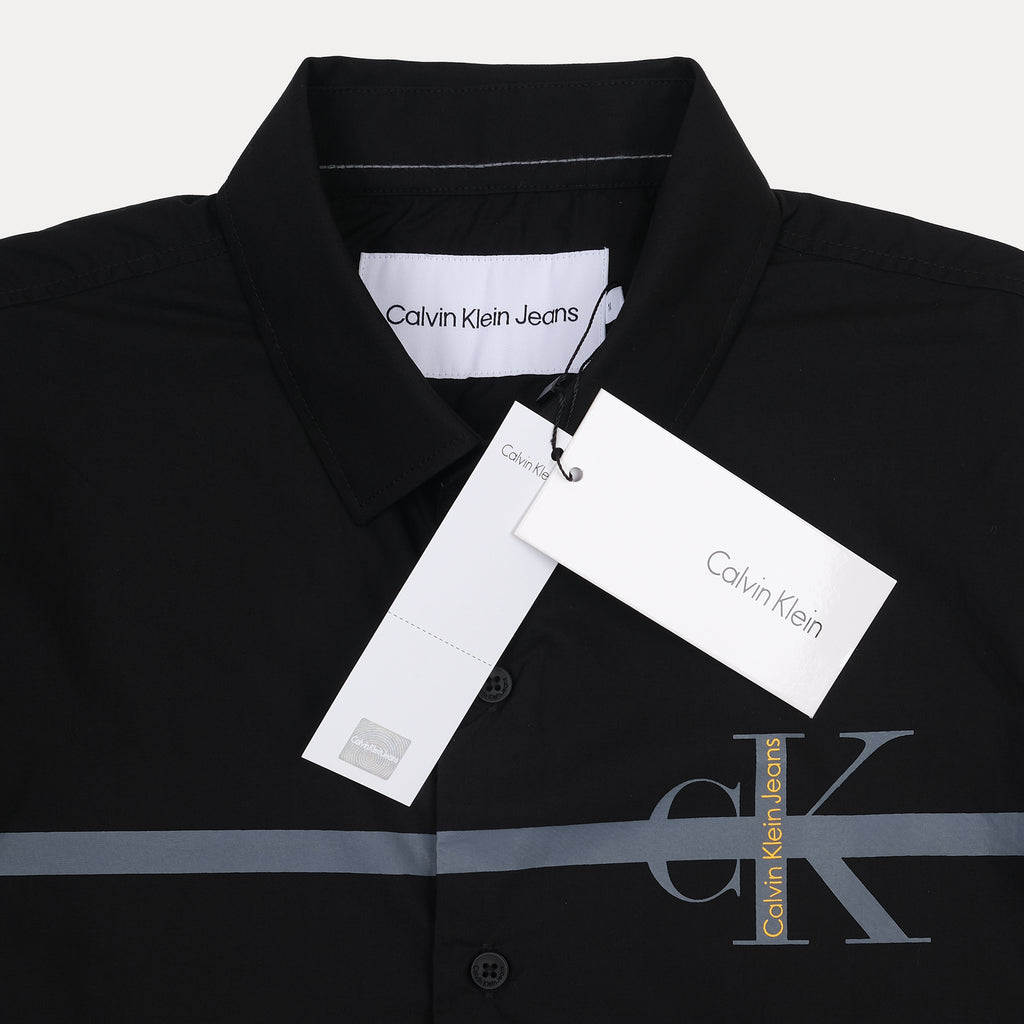 CALVIN KLEIN Untamed Onyx Whisper Long Sleeve Button-Up Shirt