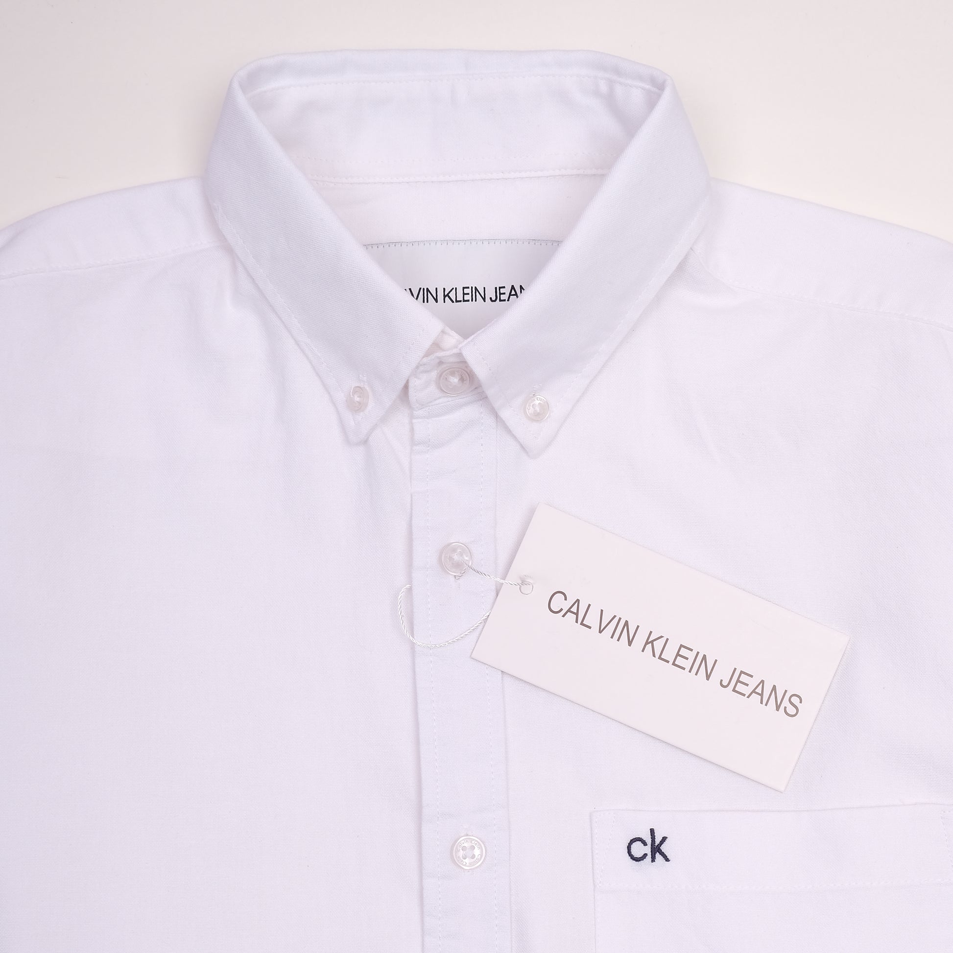 Calvin Klein Jeans Classic White Button-Up Shirt