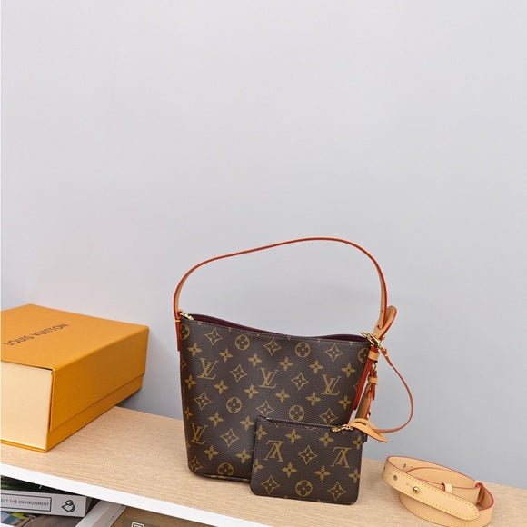 LOUIS VUITTON Ember Glow Apricot Monogram Bucket Bag with Pouch