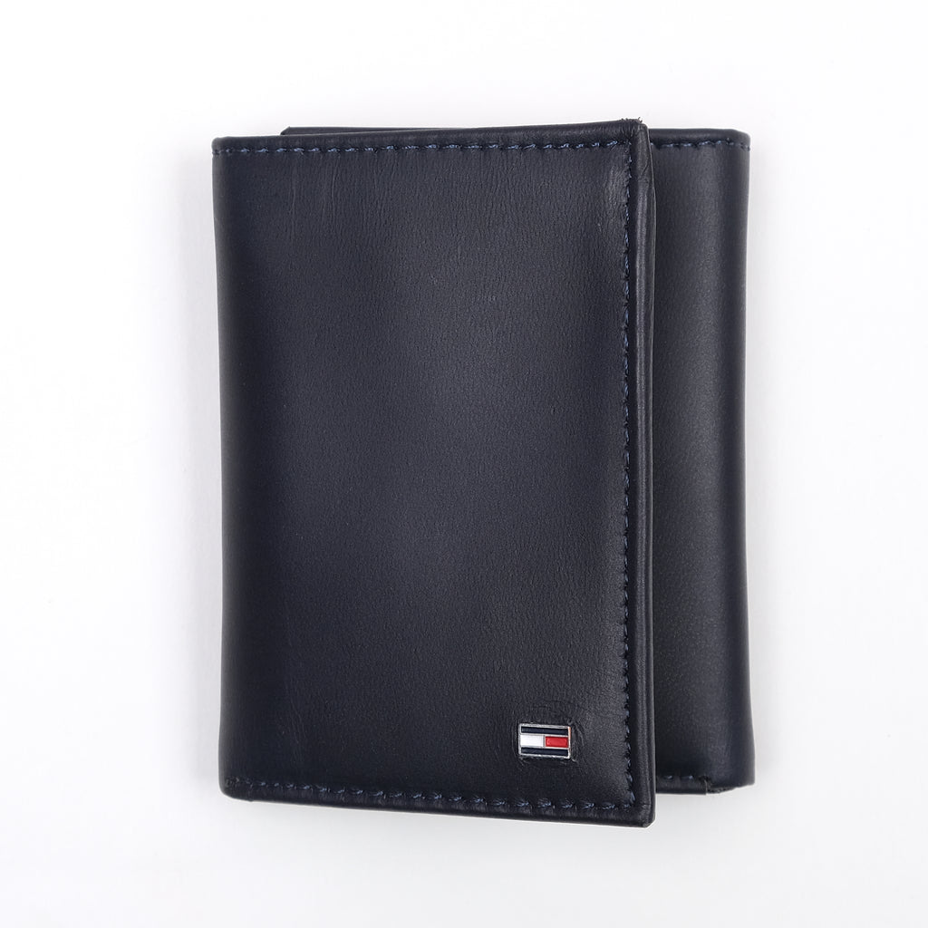 TOMMY HILFIGER Elegant Midnight Blue Leather Wallet