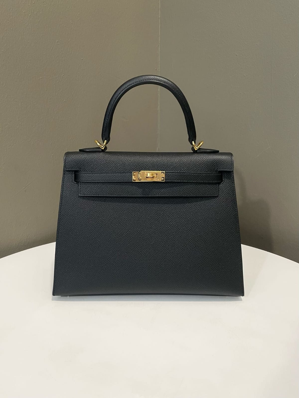 HERMÈS Birkin Enchanted Onyx Luxe Classic Leather Top Handle Bag (IMPORTED)