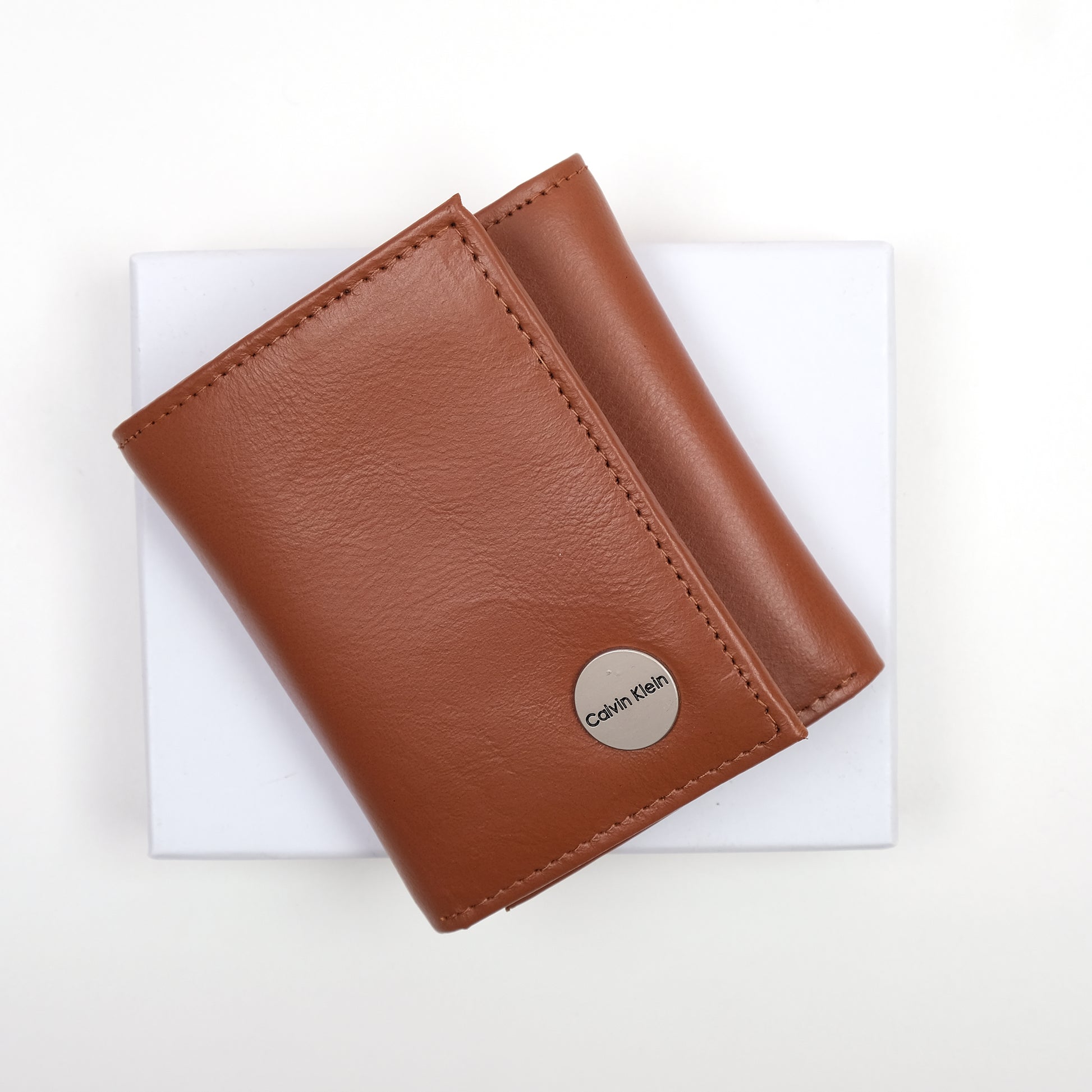 Calvin Klein Luxurious Chestnut Leather Wallet