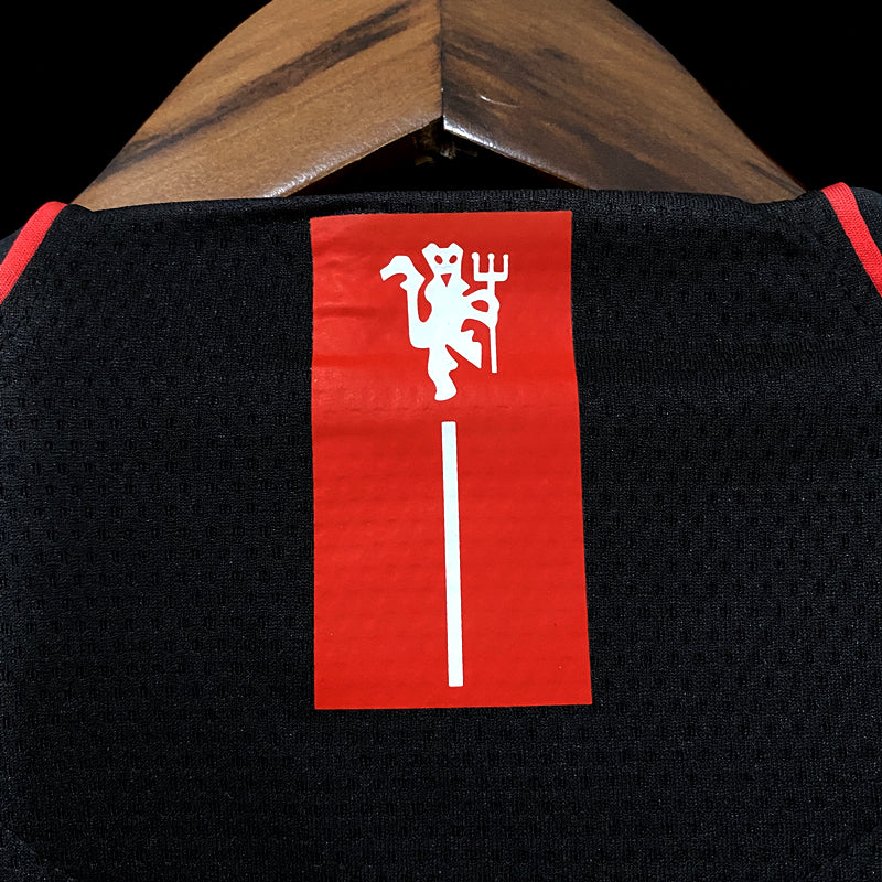 Manchester United Alternative(black) 07-08 UCL Retro Jersey with shorts