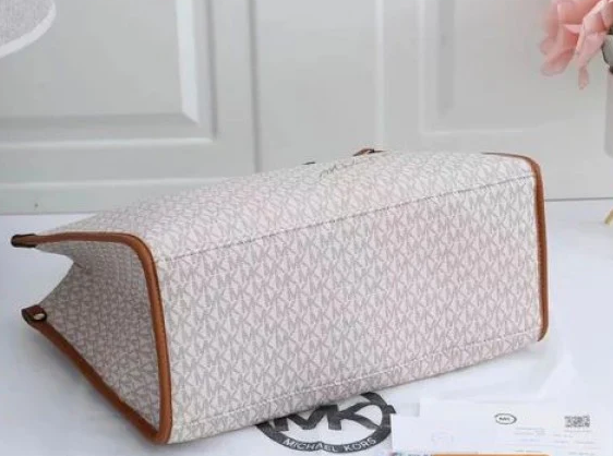 MICHAEL KORS Blush Whisper Luxe Signature Canvas Tote Bag