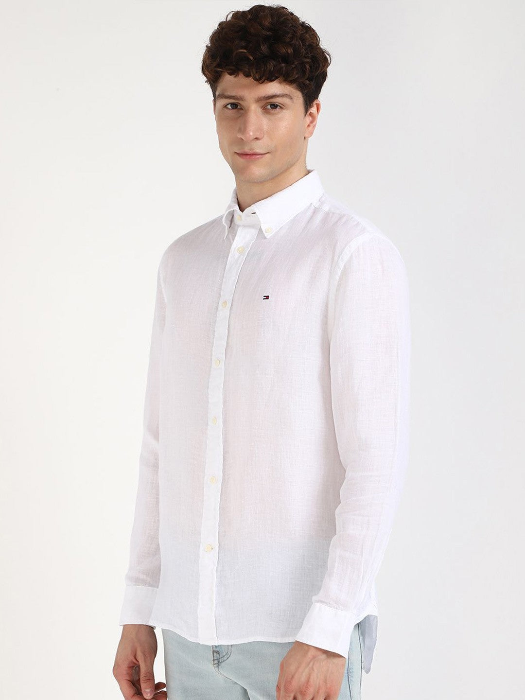 Tommy Hilfiger Breezy Linen Button-Up Shirt in Whisper White