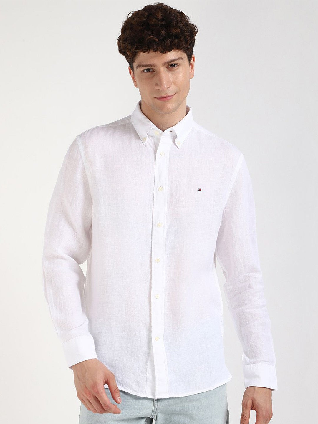 Tommy Hilfiger Breezy Linen Button-Up Shirt in Whisper White