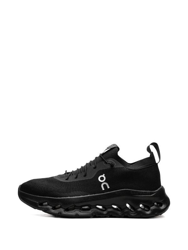 On Cloudstratus Running Shoes - Black