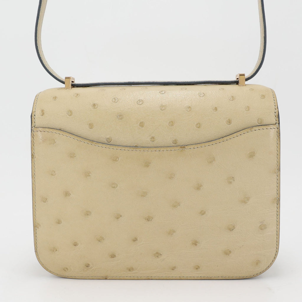 HERMÈS Sunlit Champagne Luxe Ostrich Leather Crossbody Bag with Signature H Closure