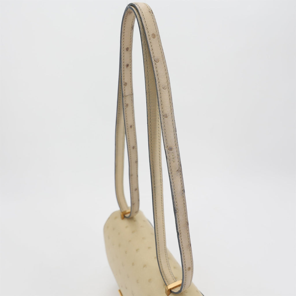 HERMÈS Sunlit Champagne Luxe Ostrich Leather Crossbody Bag with Signature H Closure