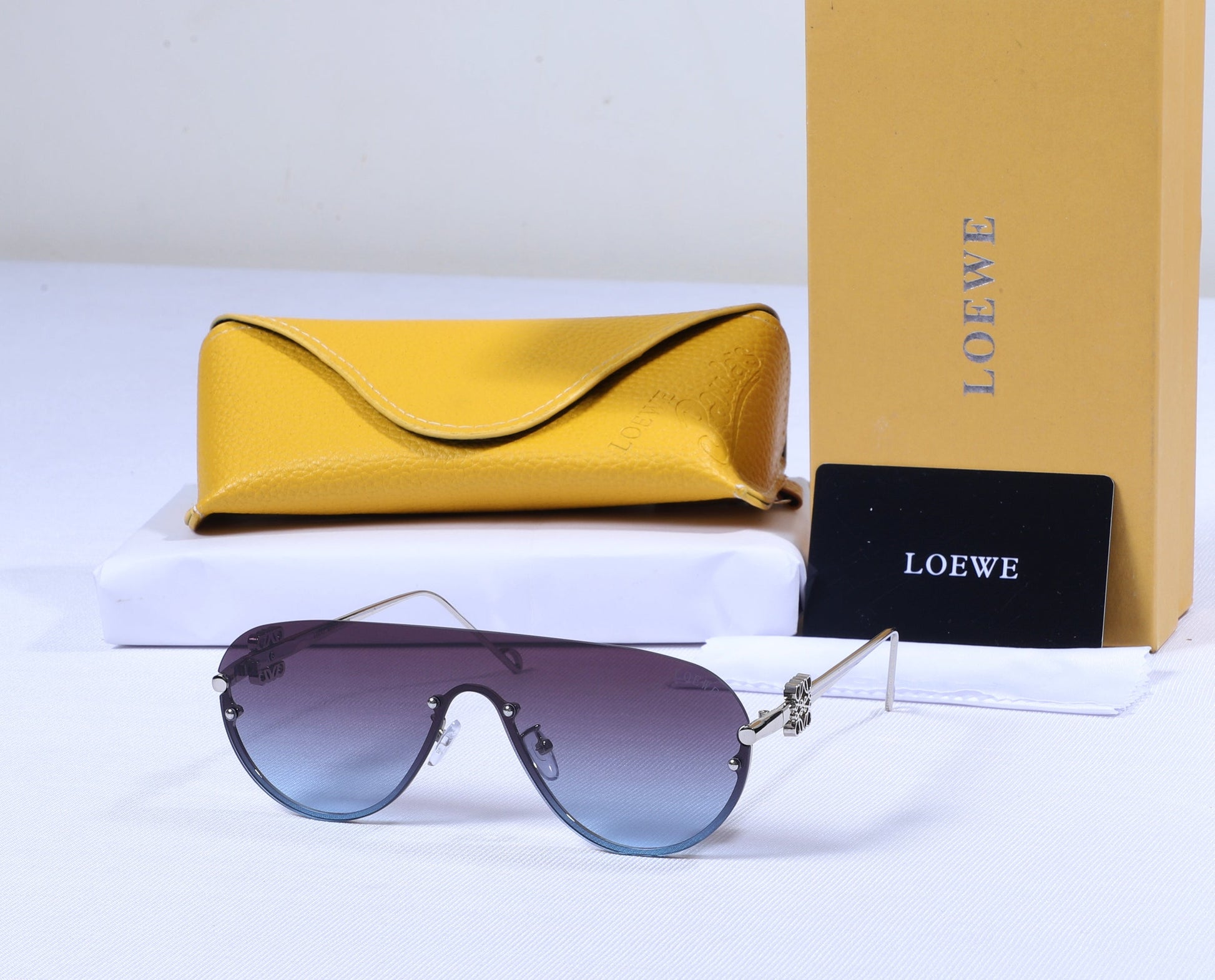 LOEWE Celestial Amethyst Aviator Gradient Sunglasses with Leather Case