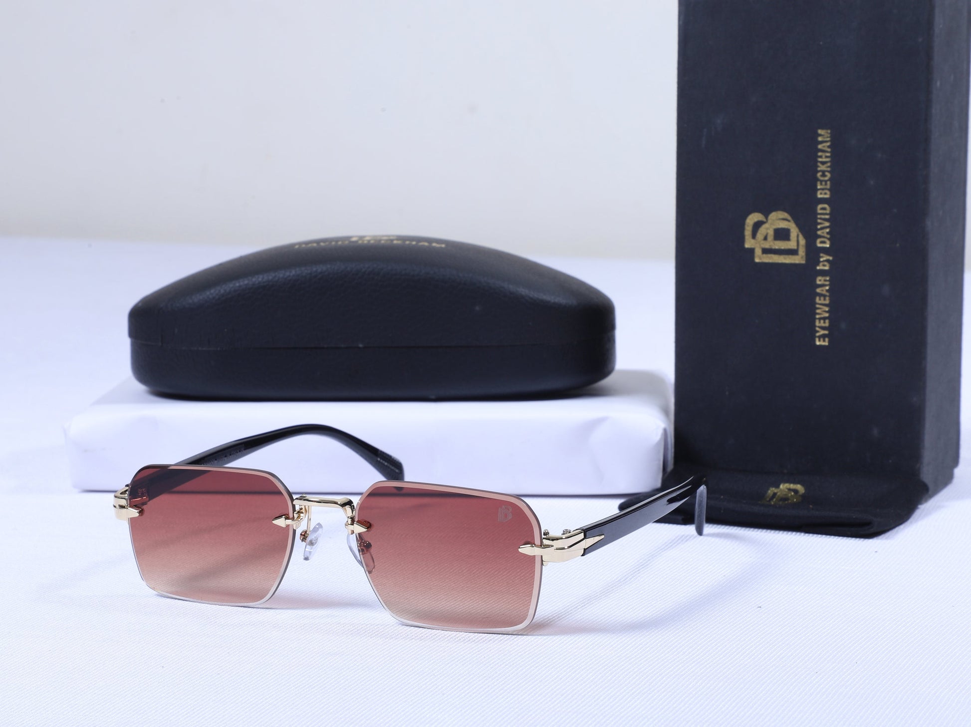 DAVID BECKHAM Vintage Rose Gold Retro Square Sunglasses with Gradient Lenses
