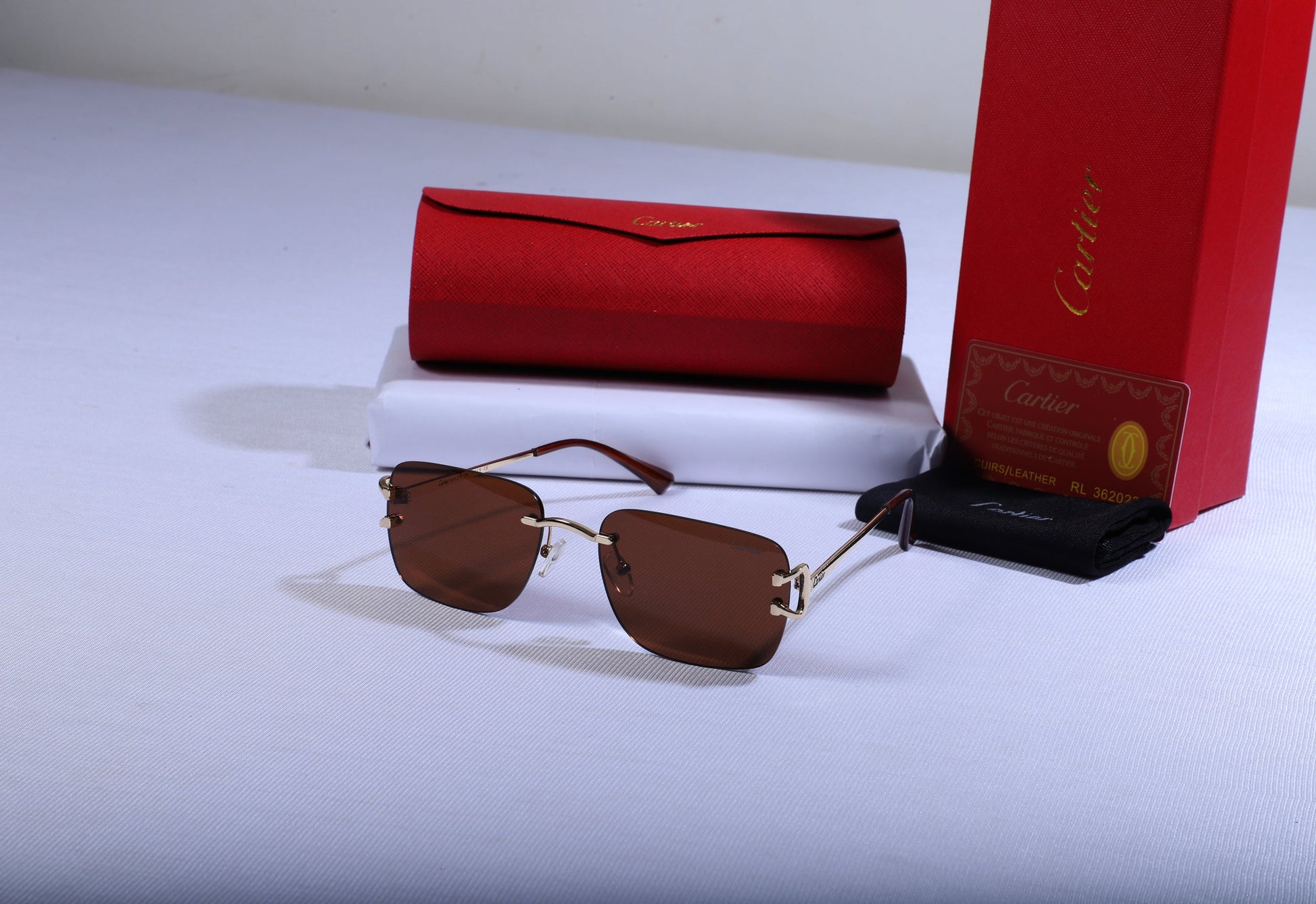 Cartier Luxe Brown Sunglasses with Elegant Case