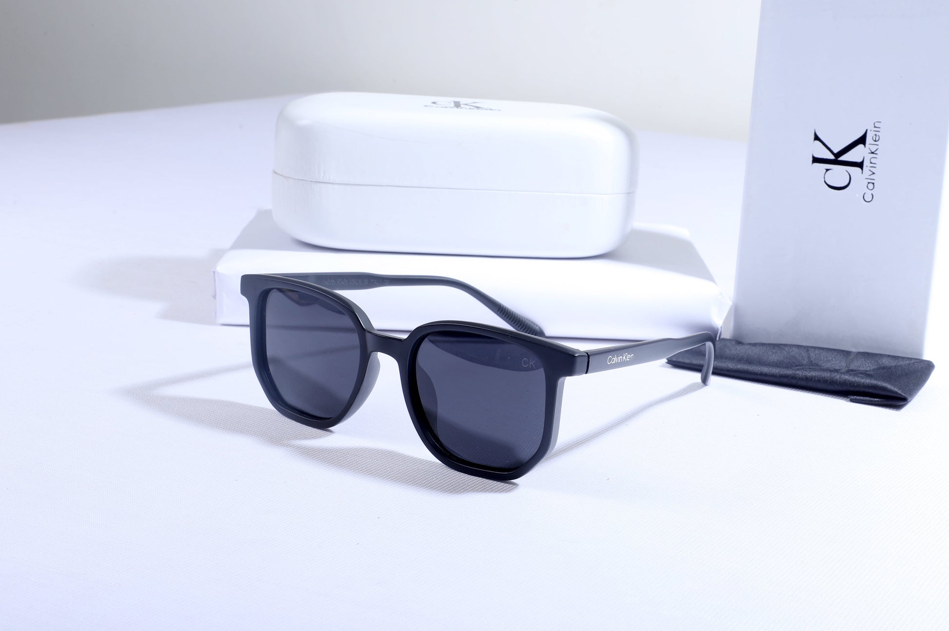 CALVIN KLEIN Shadowed Onyx Chic Fit Square Sunglasses