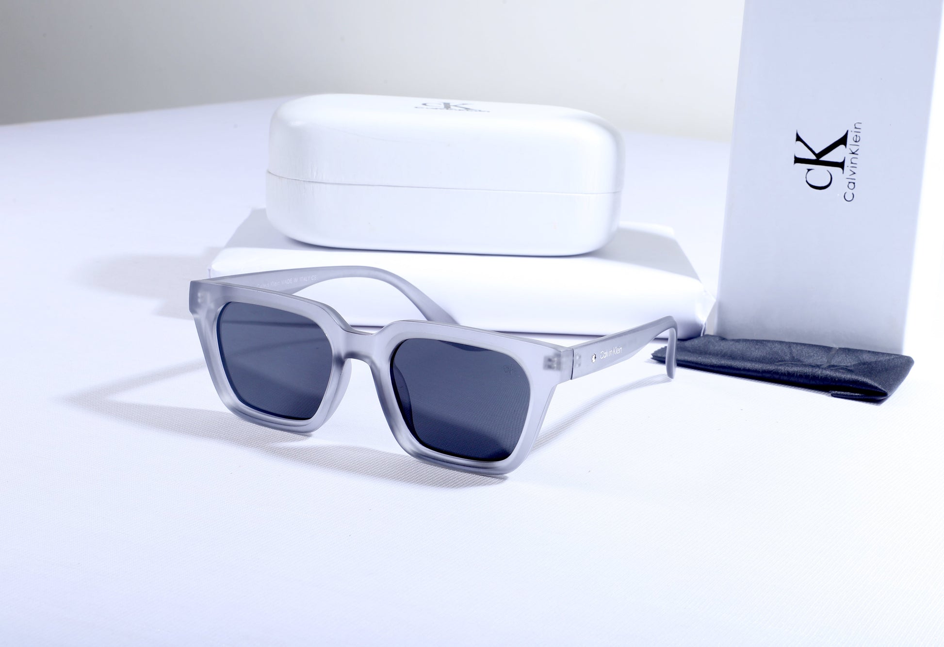 CALVIN KLEIN Ethereal Quartz Sleek Square Sunglasses