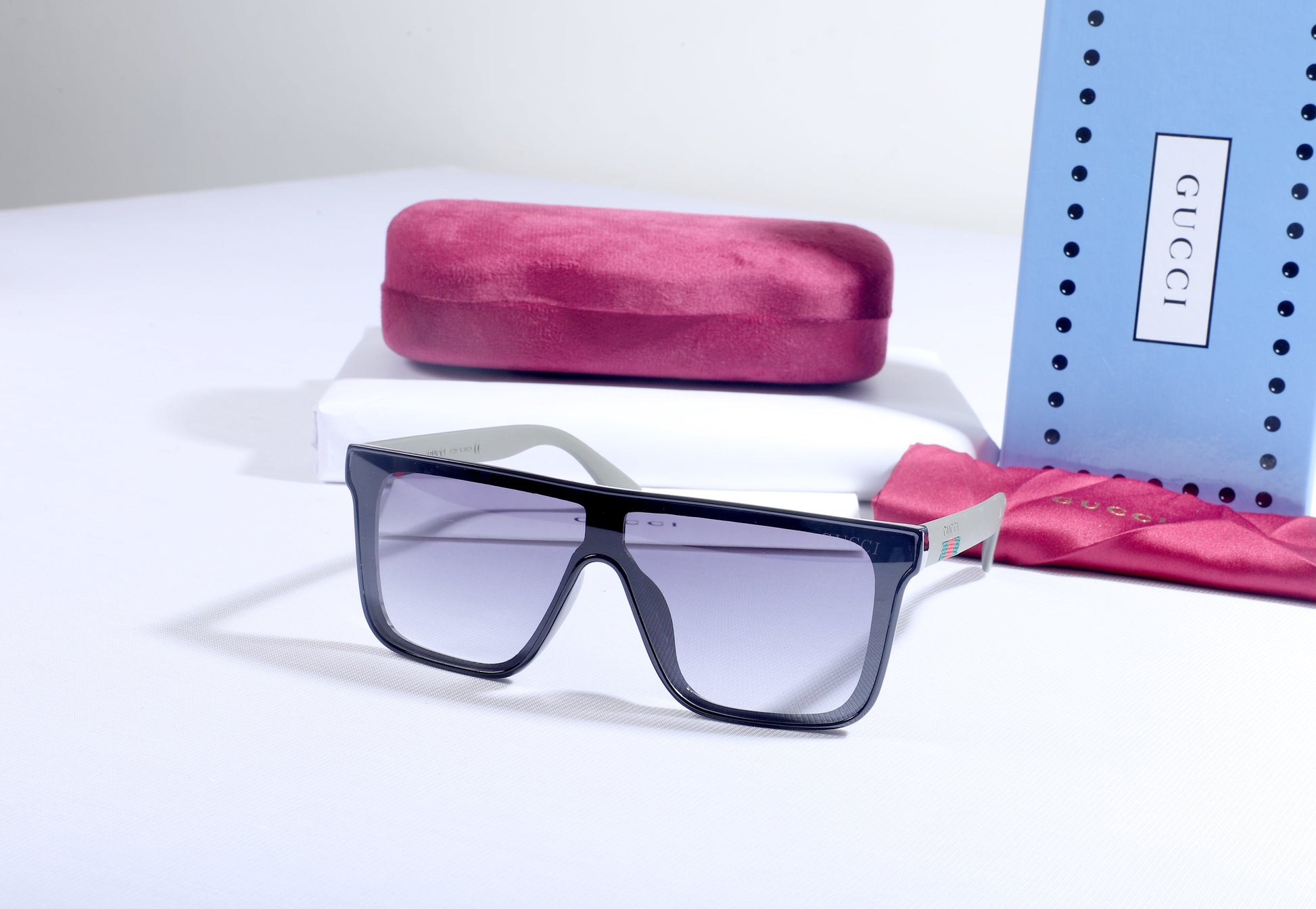 GUCCI Ethereal Plum Statement Frame Gradient Sunglasses with Case