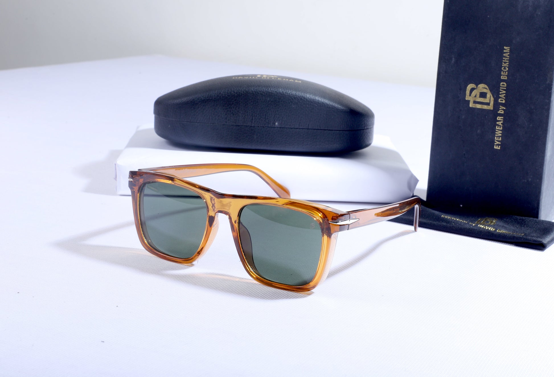 DAVID BECKHAM Radiant Honey Classic Retro Sunglasses