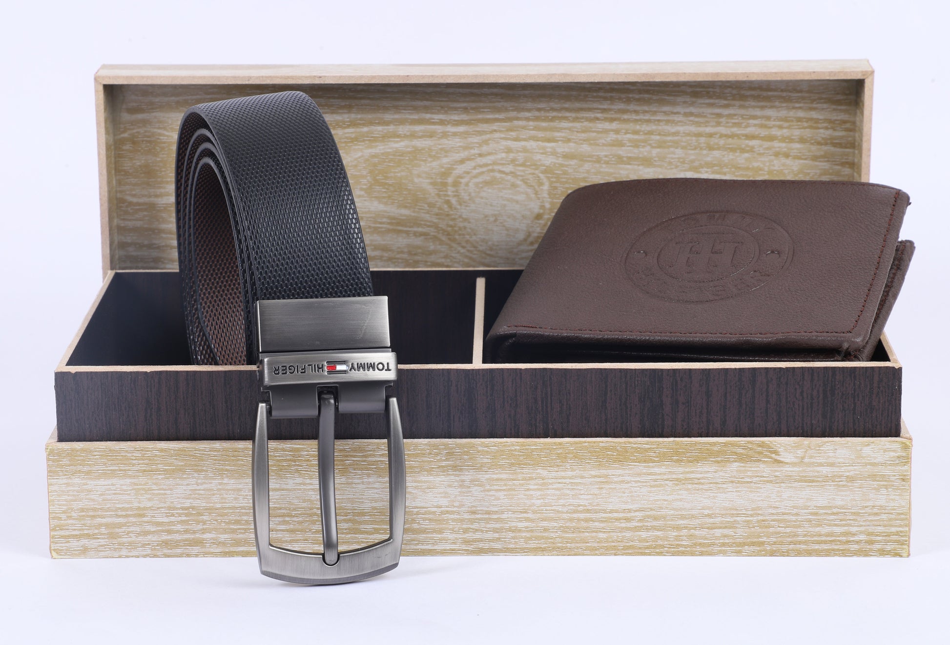 TOMMY HILFIGER Classic Reversible Belt and Wallet Gift Set