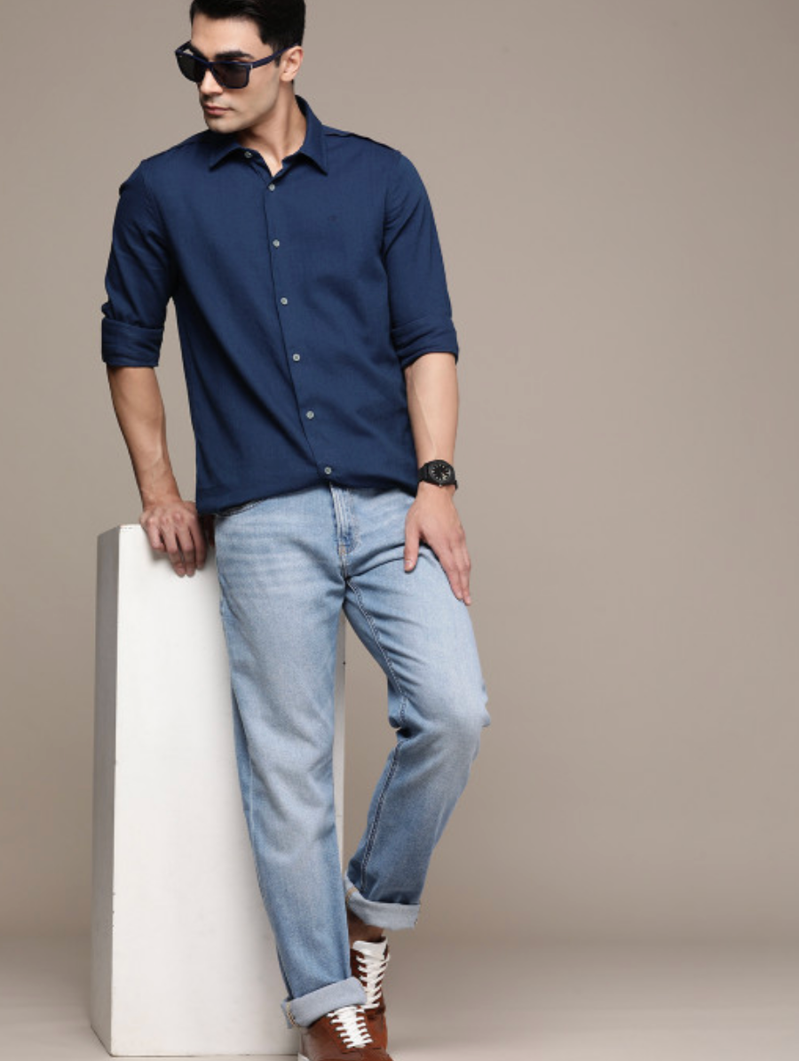 Calvin Klein Elegant Indigo Textured Shirt