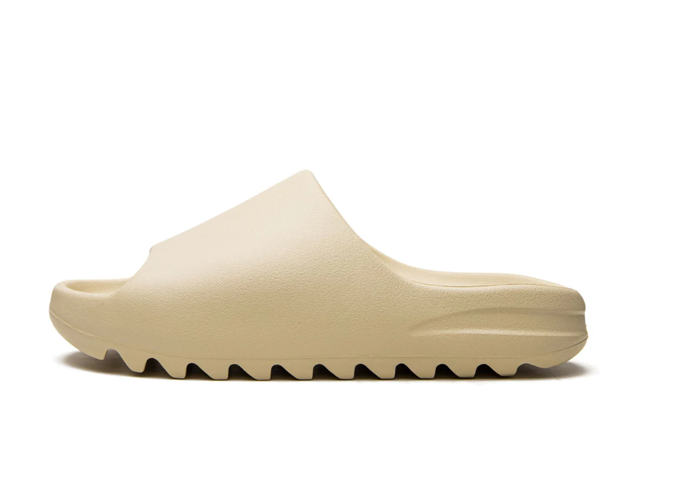 ADIDAS YEEZY Dune Beige Ultra-Comfort Luxe Slide Sandals