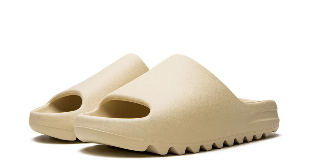 ADIDAS YEEZY Dune Beige Ultra-Comfort Luxe Slide Sandals