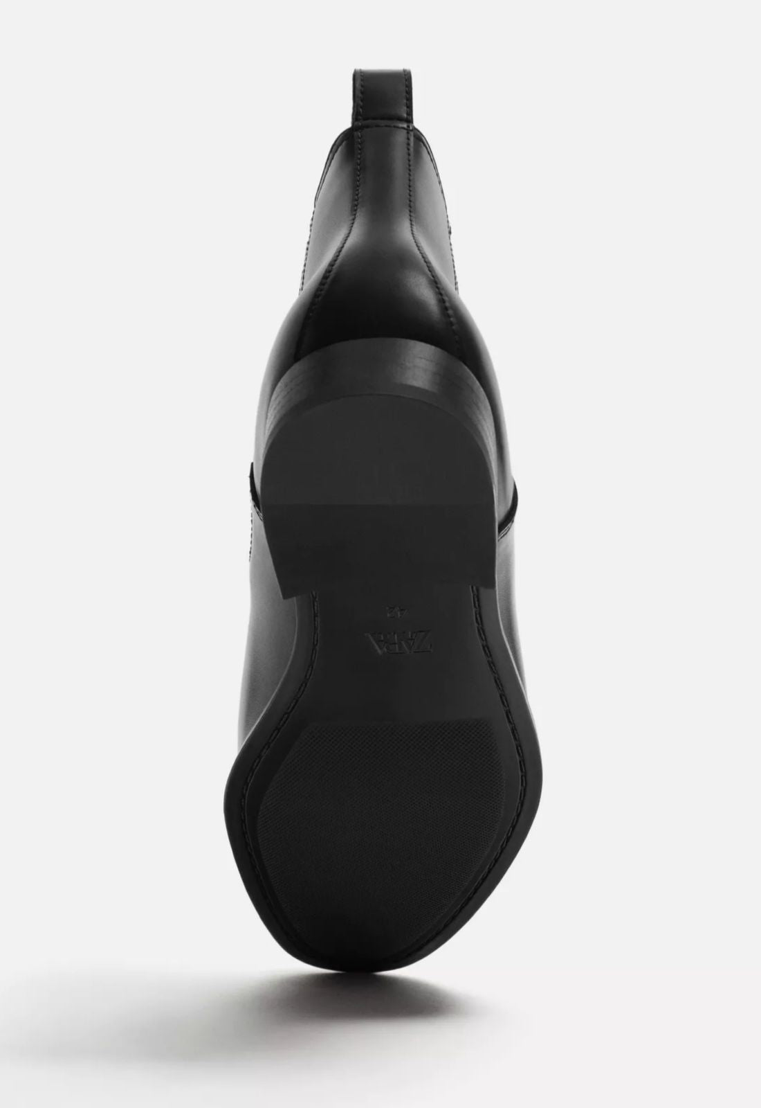 ZARA Sleek Noir Leather Chelsea Boots