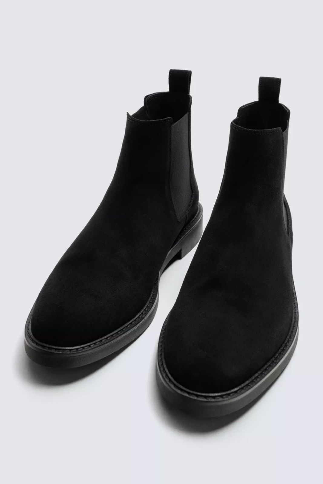 ZARA Suede Elegance Chelsea Boots in Midnight Black