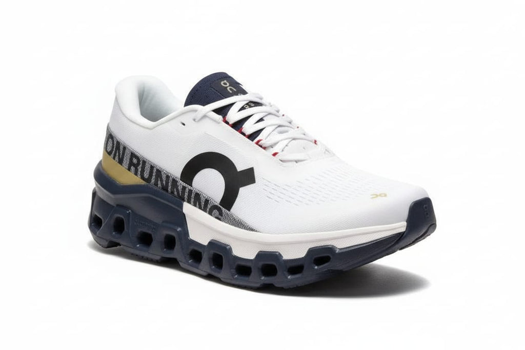 ON RUNNING Cloudstratus Performance Running Shoes