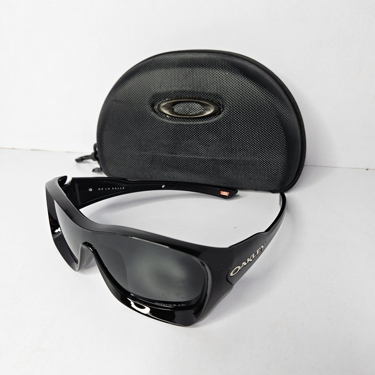 OAKLEY Mystic Jet Black Bold Fit Luxe Shield Sunglasses with Elegant Case