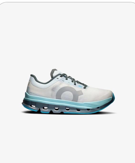 On Cloudstratus Running Shoes