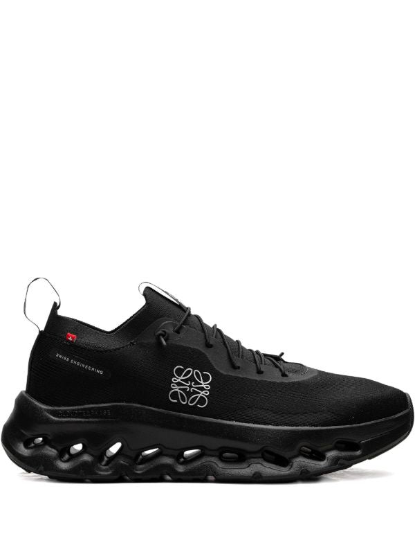 On Cloudstratus Running Shoes - Black