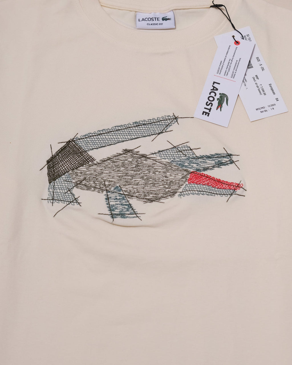 LACOSTE Creamy Canvas Slim Fit Graphic Crewneck Tee