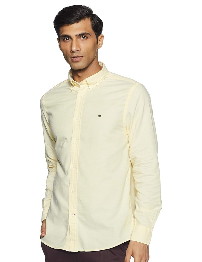 Tommy Hilfiger Classic Elegance Button-Up Shirt in Soft Buttercream
